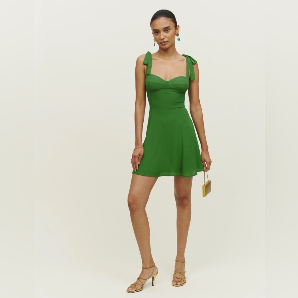 NWT! Reformation Niara Dress in Kelly Green, Size 2